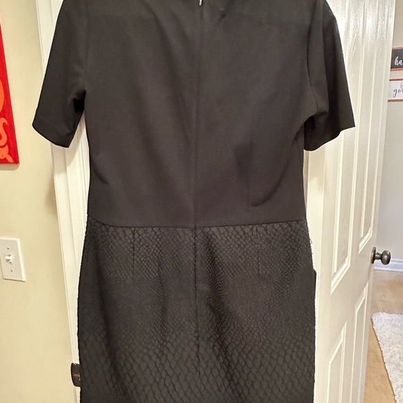 Black Dolce Vita short sleeved dress. No size tag but fits like Medium. - Picture 4 of 6